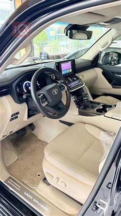 تويوتا لاندكروزر